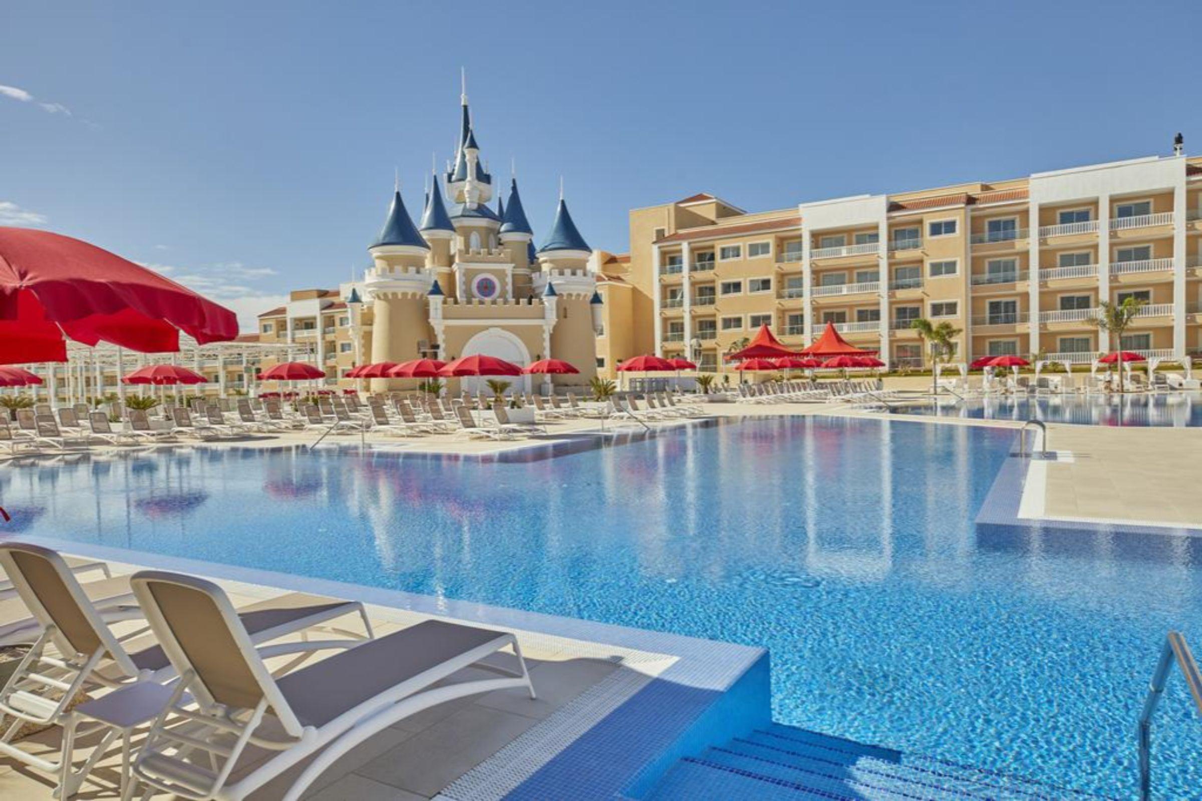 Bahia Principe Fantasia Tenerife San Miguel de Abona Exterior photo The resort's swimming pool